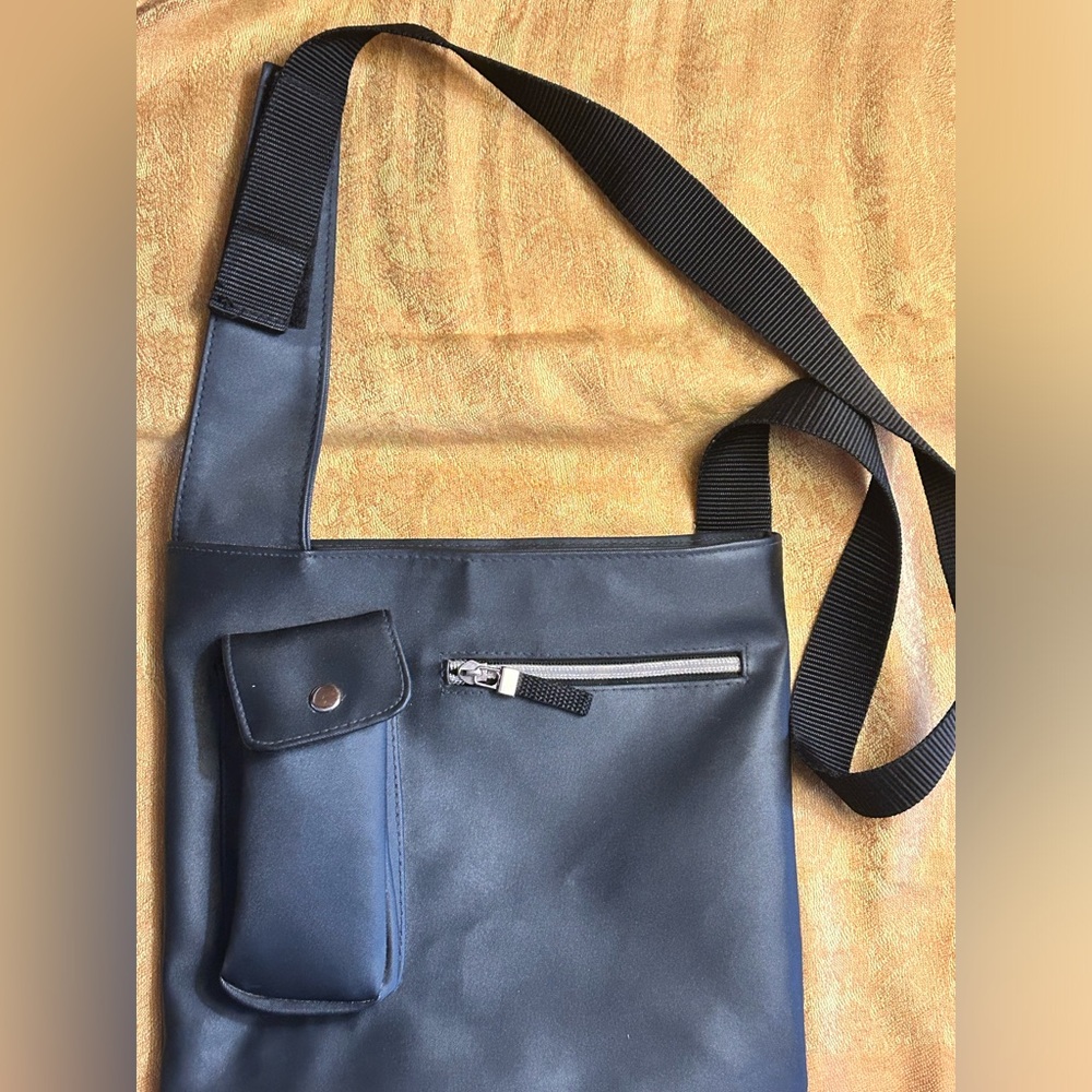 Arizona Jean Company Navy Crossbody Bag